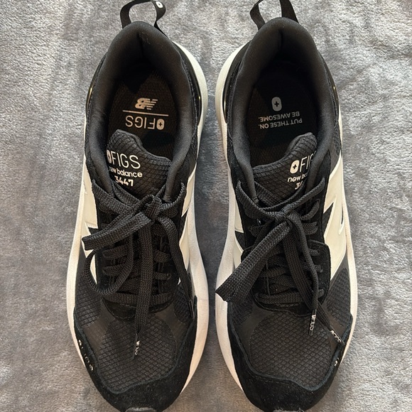 New Balance x FIGS sneakers women’s size 8.5 - Picture 4 of 4